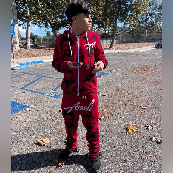 SOLD - Picture 1 of 9